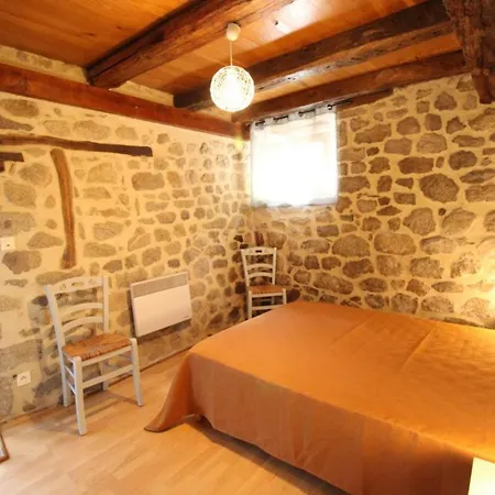 Renovee Avec Terrasse, Proche Activites Nautiques Et Randonnees, Animaux Acceptes - Fr-1-742-224 Holiday home Leucamp